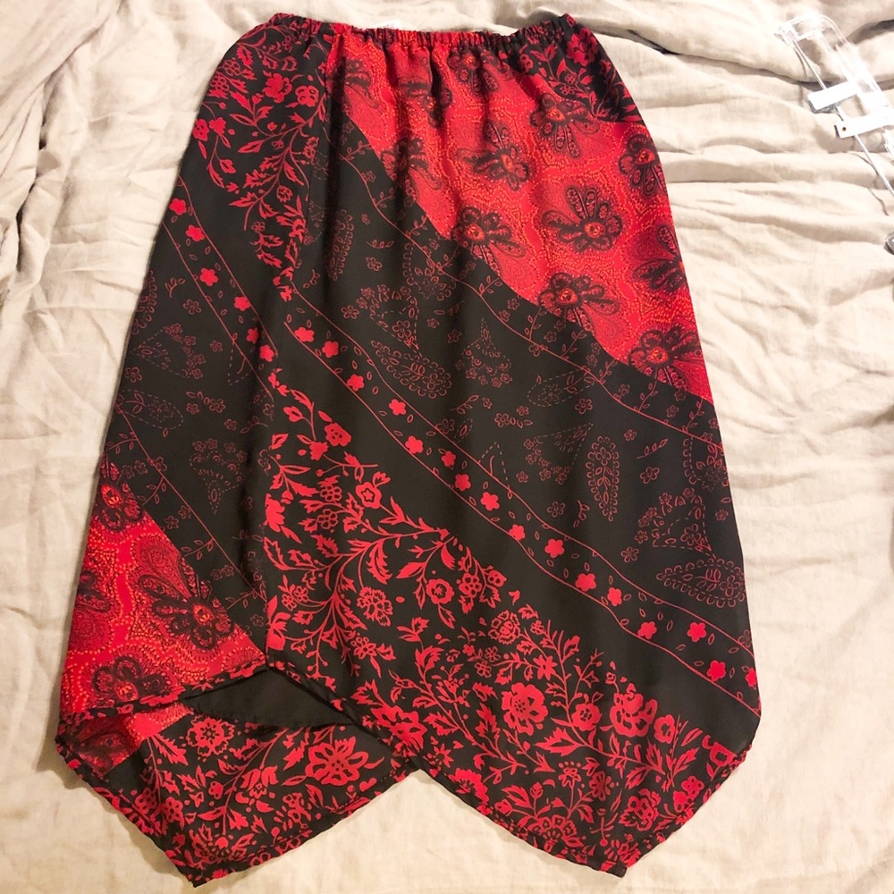 Kathy Ireland Red/Blk Asymmetrical Midi Skirt - S